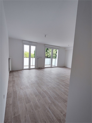 appartement à la vente -   02200  VILLENEUVE-SAINT-GERMAIN, surface 88,8 m2 vente appartement - APR747794
